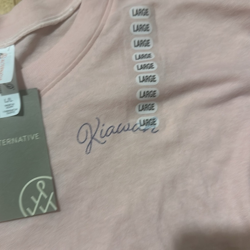 NWT Alternative Earthleisure Kiawah Light Pink Cropped Sweatshirt Size Large - Picture 2 of 5